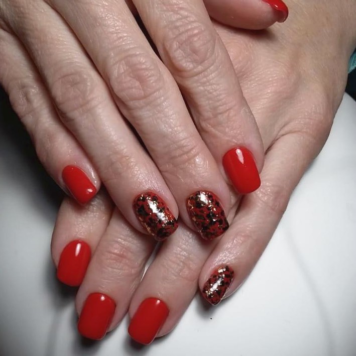 Маникюр из коллекции Nails Flare