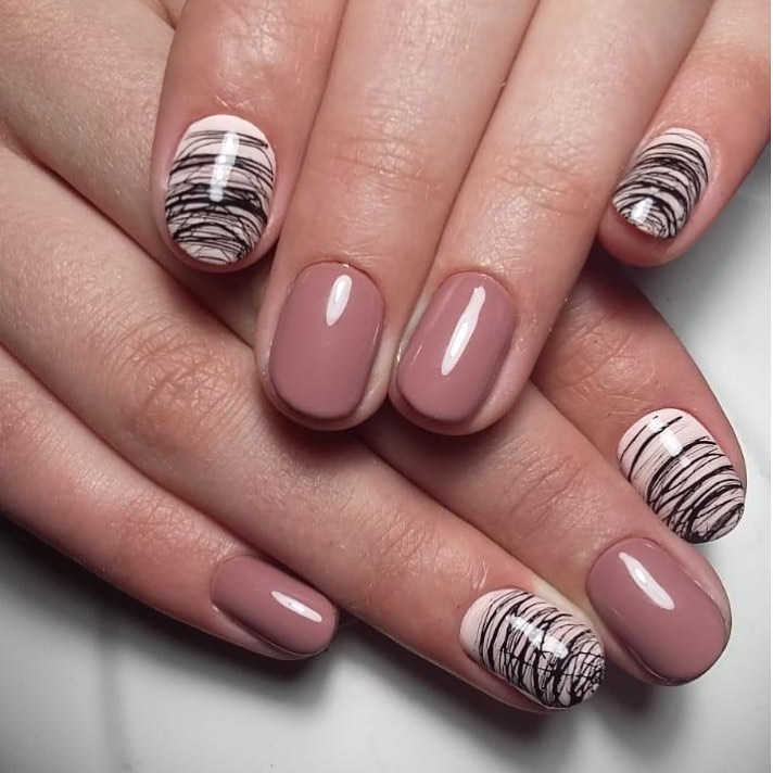 Маникюр из коллекции Nails Flare