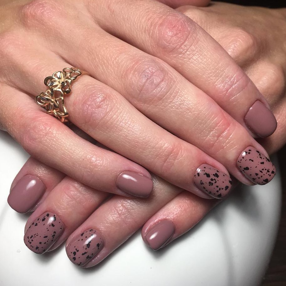 Маникюр из коллекции Nails Flare