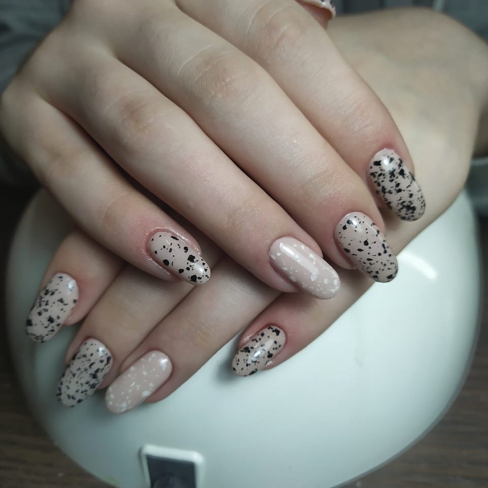 Маникюр из коллекции Nails Flare