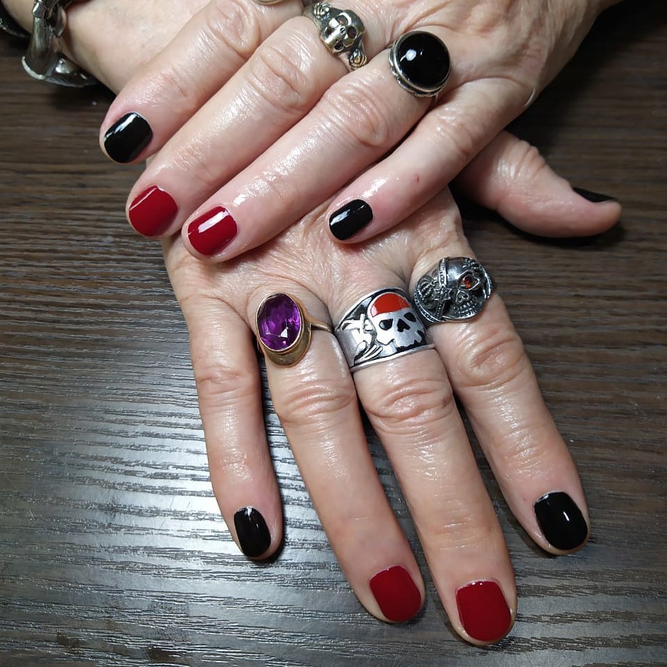 Маникюр из коллекции Nails Flare