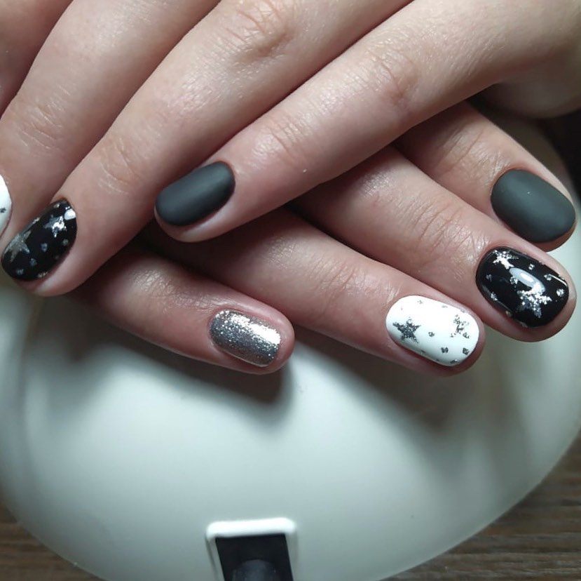 Маникюр из коллекции Nails Flare